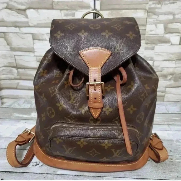 Louis Vuitton Montsouris MM Backpack Monogram main image 6